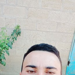 Nuran, 19, 