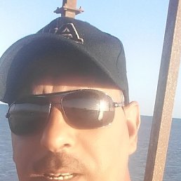 motamken, 46, 
