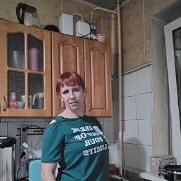 Elena, 38, 