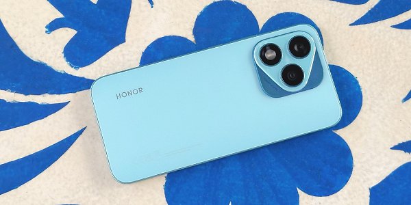 ����� Honor 400 Lite � ���������� � ������� ���������, �� ������� ����������� ��������� ������.�� ...