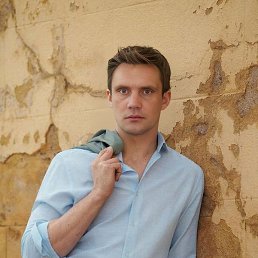 Denis, 39, 