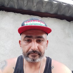Armen, 37, 