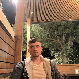 Dariua, 26, 