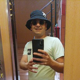 Hola, 35, 