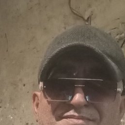 Alik, 62, 