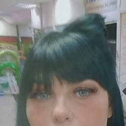 Yana, 42, 