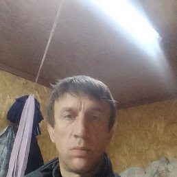  , , 40  -  4  2025