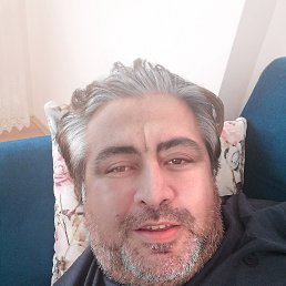 Mutlu, 45, 