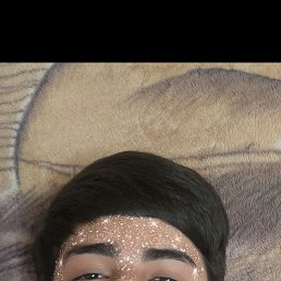 Alex, 17, 