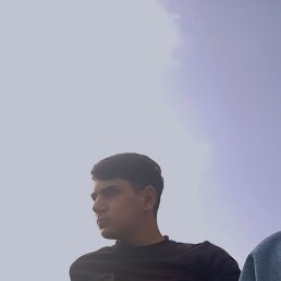 Erik, 18, 