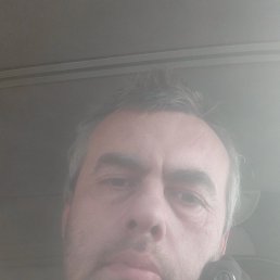 Nik, 40, 