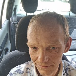 Alex, 42, 