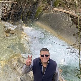 ���������, 53 ����, ����