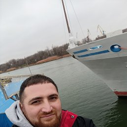 Aqsin, 34, 