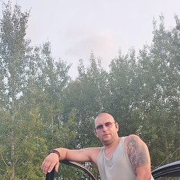 Igor, 42, 