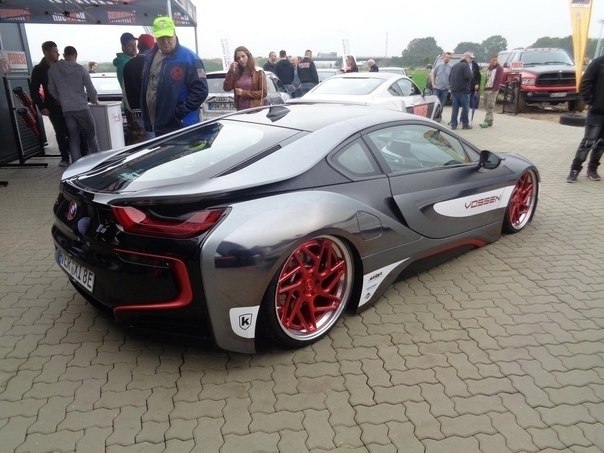 BMW i8 on air - 6