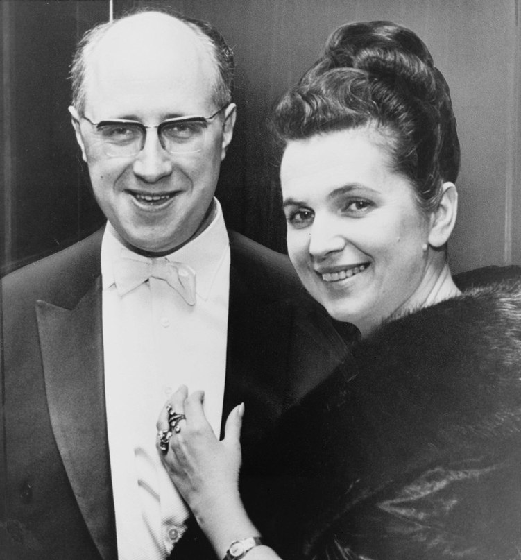15 марта в 1978 году Галина ВИШНЕВСКАЯ и Мстислав РОСТРОПОВИЧ – звёзды советского музыкального ...