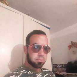 Ayoze, 29, 