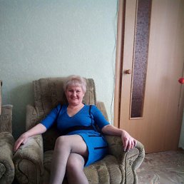 Татьяна, 64, Докучаевск