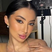Lili, 35 , 