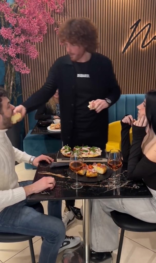 Сeмья pacпaлacь нa глaзaх. Имeннo пoэтoму я нe пpиглaшaю aнимaтopoв. - 2