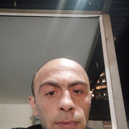 Garik, 40, 