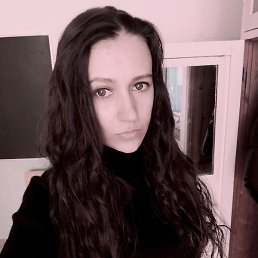 Lynn, , 24 