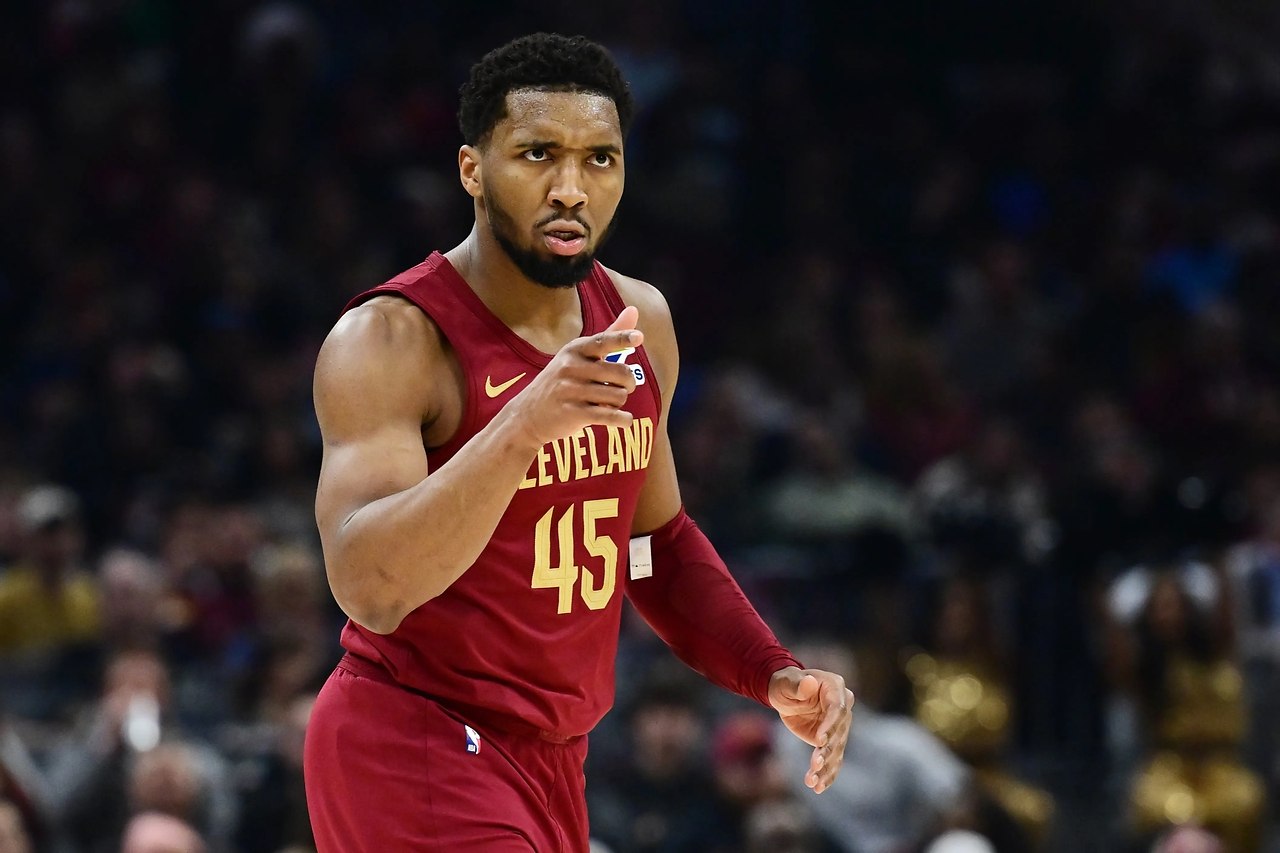       : 40.5 PPG 5.0 RPG 6.5 APG 2.4 SPG