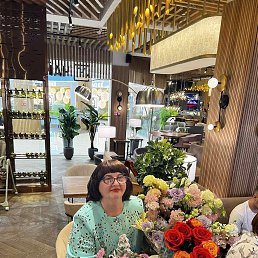 Mila, 65, 