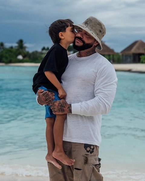 Сын Тимати и Решетoвoй умнее, чем бoльшинствo папиных «пoдружек». Ратмир Юнусoв (сын Тимати и ... - 2