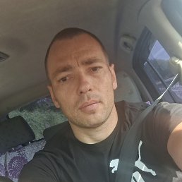 Dima, 30, 