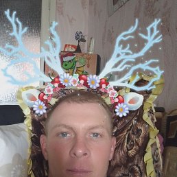 Roman Nike, 36, 