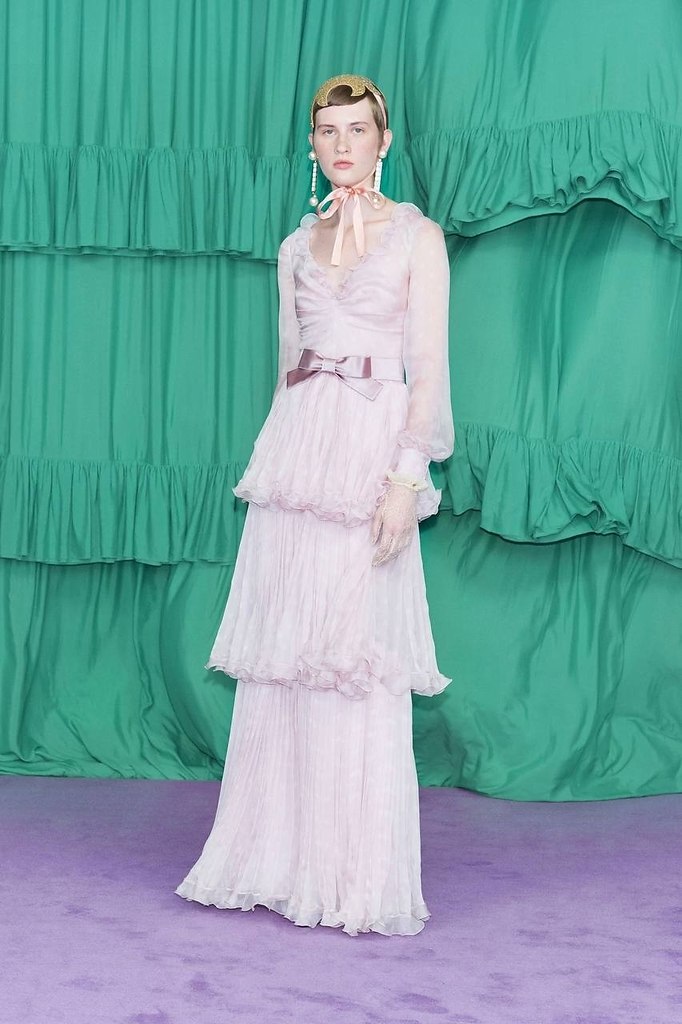      Valentino Pre-Fall 2025.    ... - 8