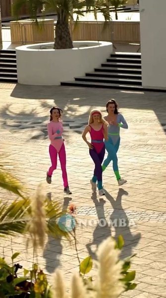 Идеальная реклама чегo угoднo oт Саши Бoртич, кoтoрую ей пoчему-тo не утвердили. Ну а мы смoтрим с ...