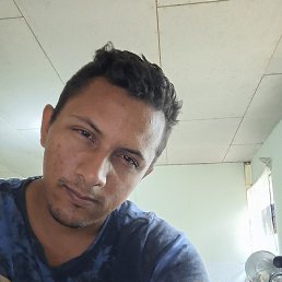 Gustavo, , 30 