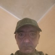 Maksim, 42 , 