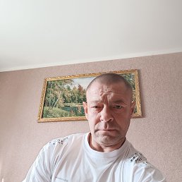  , , 46  -  4  2025