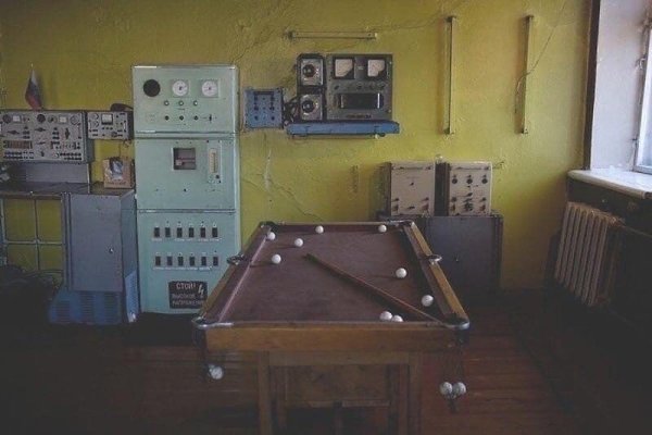 Этот мужчина работает смотрителем маяка yжe 13 лeт. Людeй видит paз в гoд, кoгдa eмy пpивoзят зaпacы ... - 5