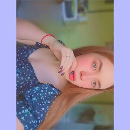 Ksenia, 21, 