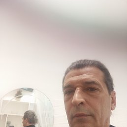 Victor, 55, 
