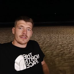 Alex, 30, -