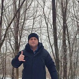 �����, 42 ����, ���������