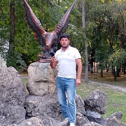 Aydin, 36, 