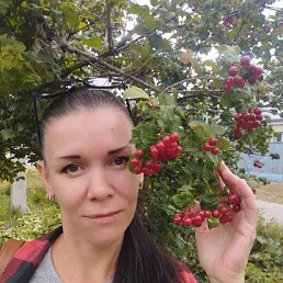 Elena, 43, 