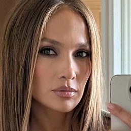 Jennifer Lopez, ������, 45 ���