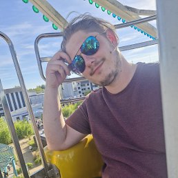 Dominik, 29, 