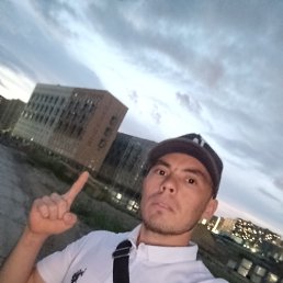 Shahzod, 22, -