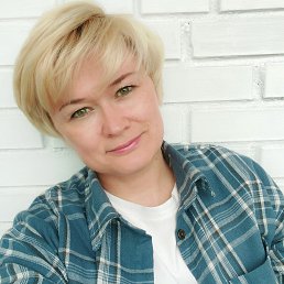 Larka, 45, 