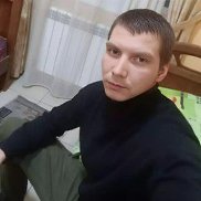 Viktor, 28 , 