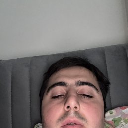 Uur, 21, Los Angeles